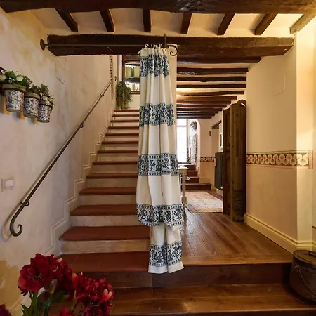 Exclusive 3br - Historic Center Apartment